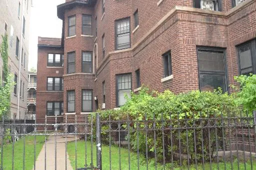 $3,995 | 735 West Belmont Avenue, Unit 1F, Chicago, IL 60657