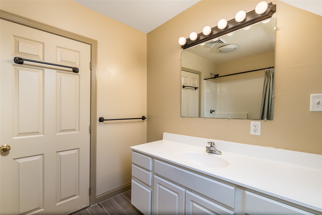 48 Brentwood Road Exeter, NH 03833 - Photo 23 of 26