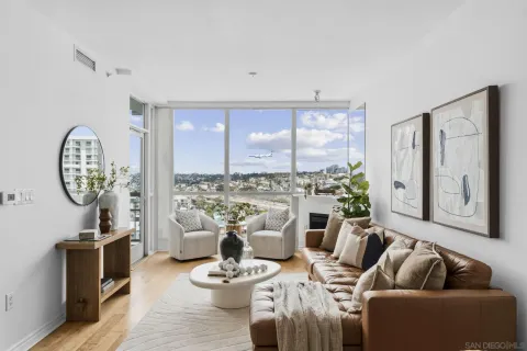 $675,000 | 300 West Beech Street, Unit 1705, San Diego, CA 92101