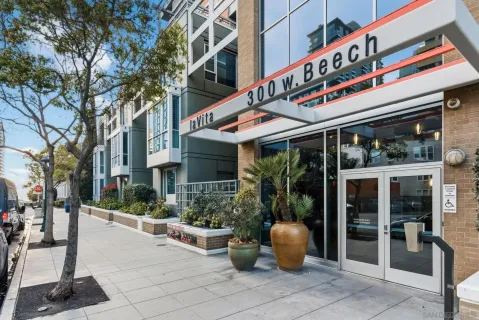 $675,000 | 300 West Beech Street, Unit 1705, San Diego, CA 92101