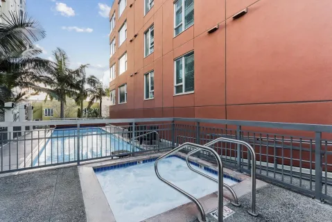 $675,000 | 300 West Beech Street, Unit 1705, San Diego, CA 92101