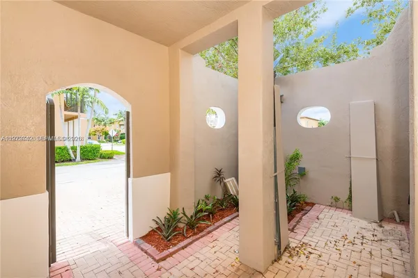 $3,000 | 604 Southwest 147th Avenue, Unit 137, Pembroke Pines, FL 33027