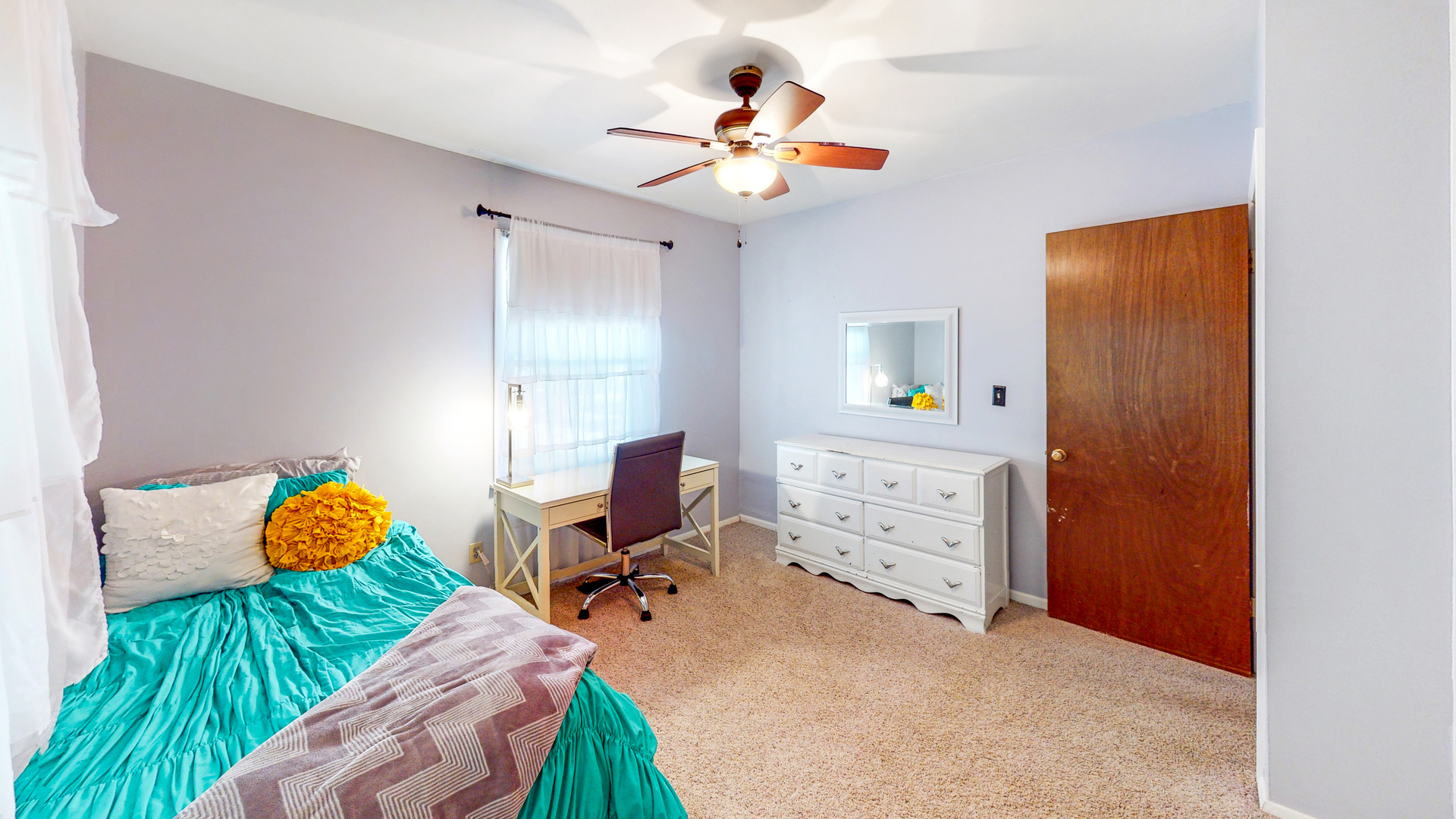 44 Aldon Road Montgomery, IL 60538 - Photo 20 of 24 a workspace with furniture and window