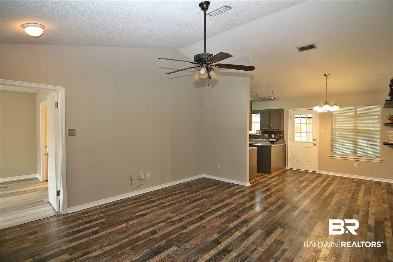 831 Copperfield Drive South Mobile, AL 36608 - Photo 10 of 24 Living
