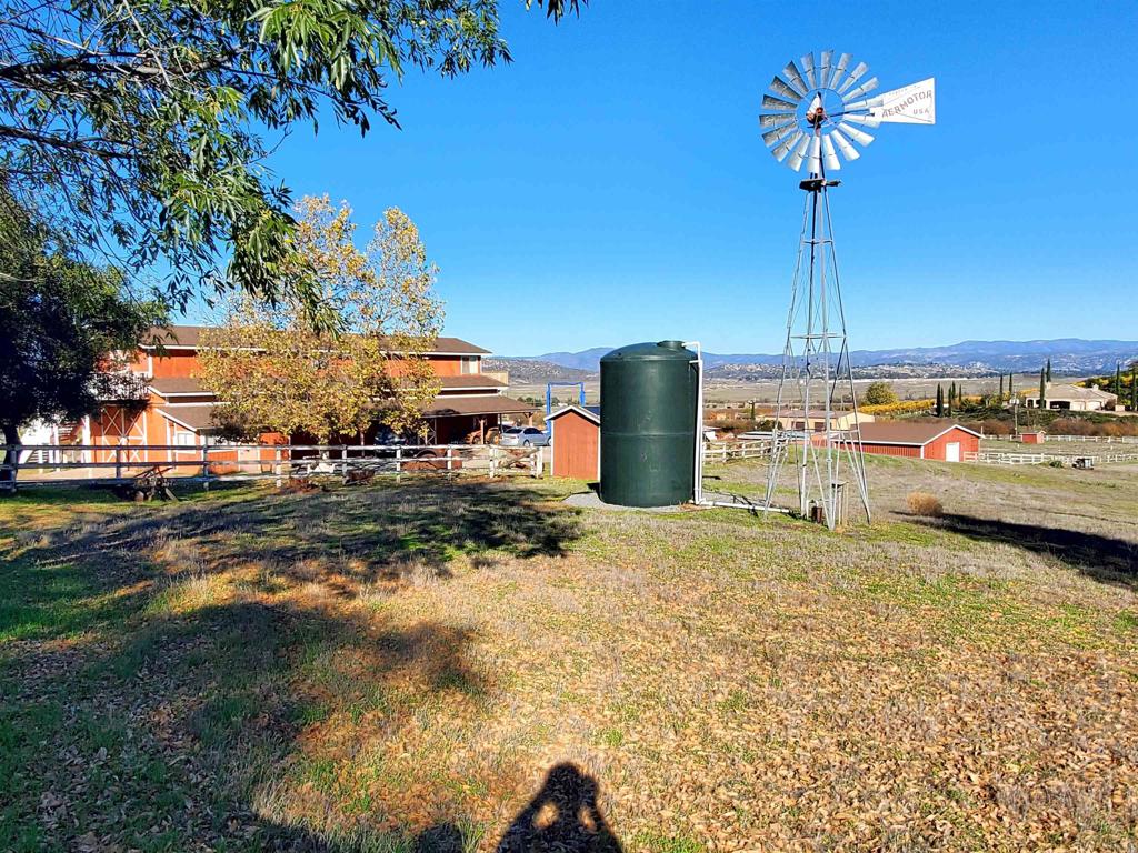 17910 Bluegrass Road Ramona, CA 92065 - Photo 9 of 33