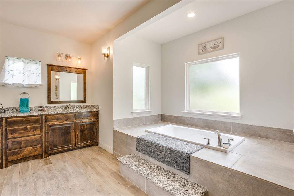 739 County Road 3696 Springtown, TX 76082 - Photo 20 of 39