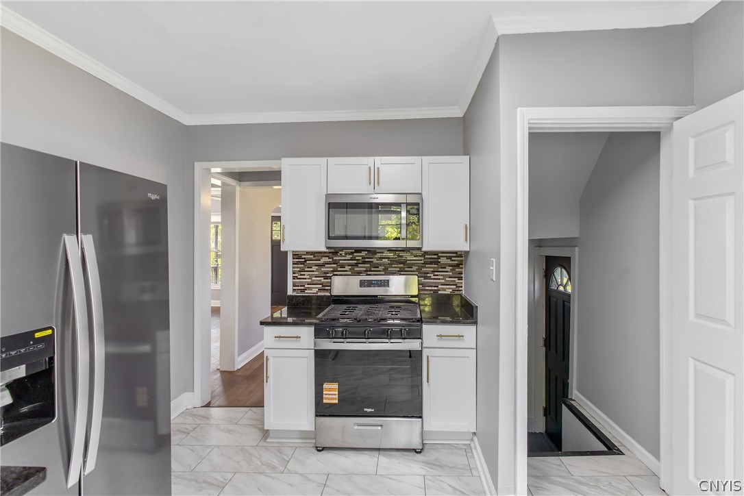 203 Maple Street Syracuse, NY 13210 - Photo 26 of 46