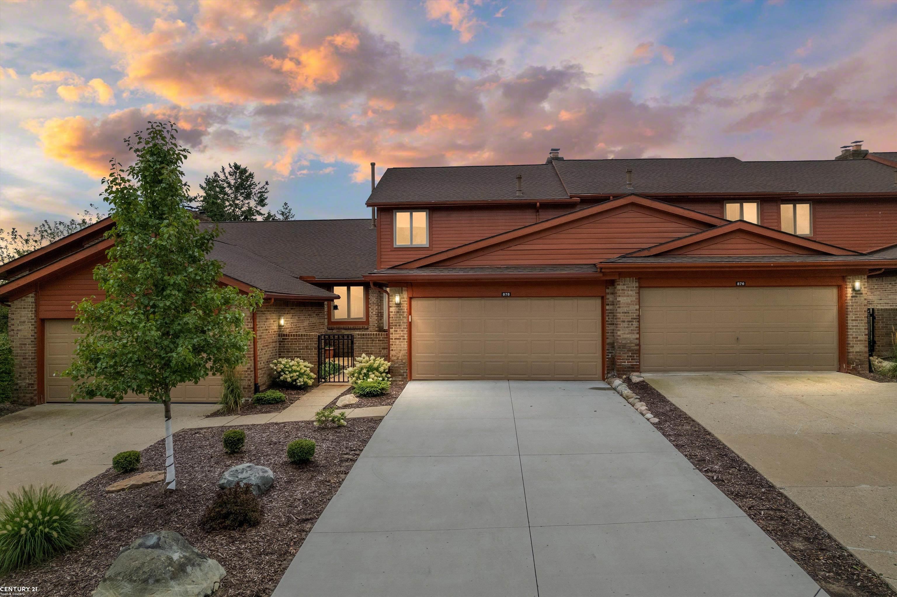 878 Green View Court Rochester Hills, MI 48307 - Photo 1 of 50