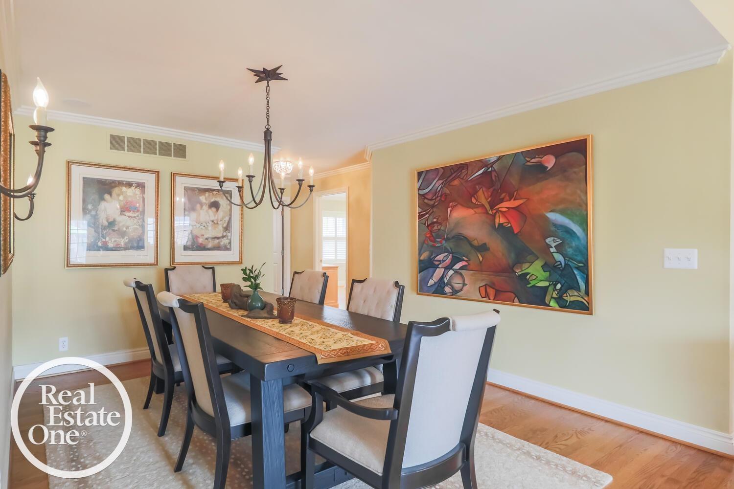 319 Cloverly Road Grosse Pointe, MI 48236 - Photo 12 of 42 Dining Room