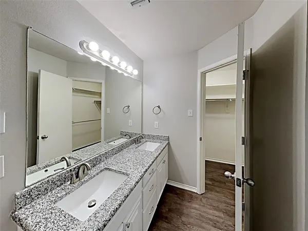 $2,400 | 501 Marybeth Drive, Burleson, TX 76028
