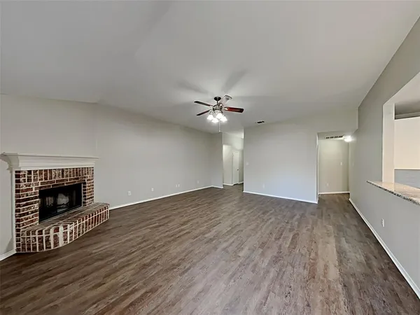 $2,400 | 501 Marybeth Drive, Burleson, TX 76028