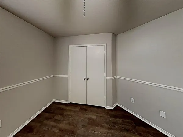 $2,400 | 501 Marybeth Drive, Burleson, TX 76028