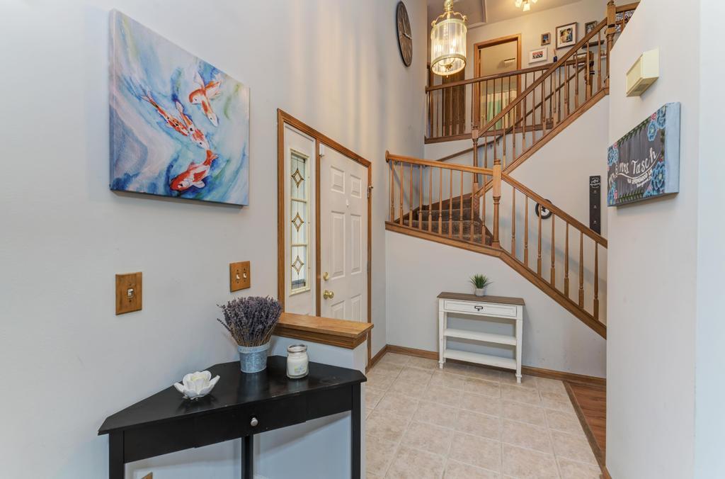 460 Springwood Lane Bolingbrook, IL 60440 - Photo 4 of 35 a view of entryway with a workspace