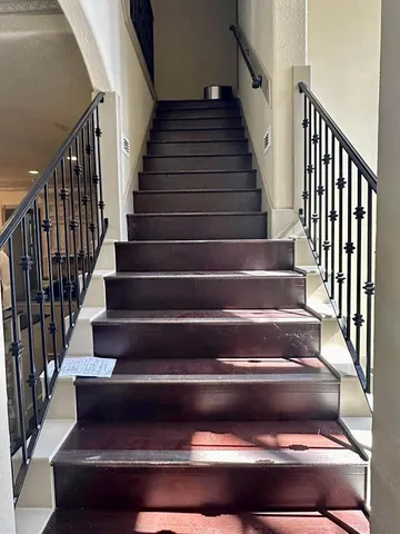 $875,000 | 38 Hillock Woods, The Woodlands, TX 77380