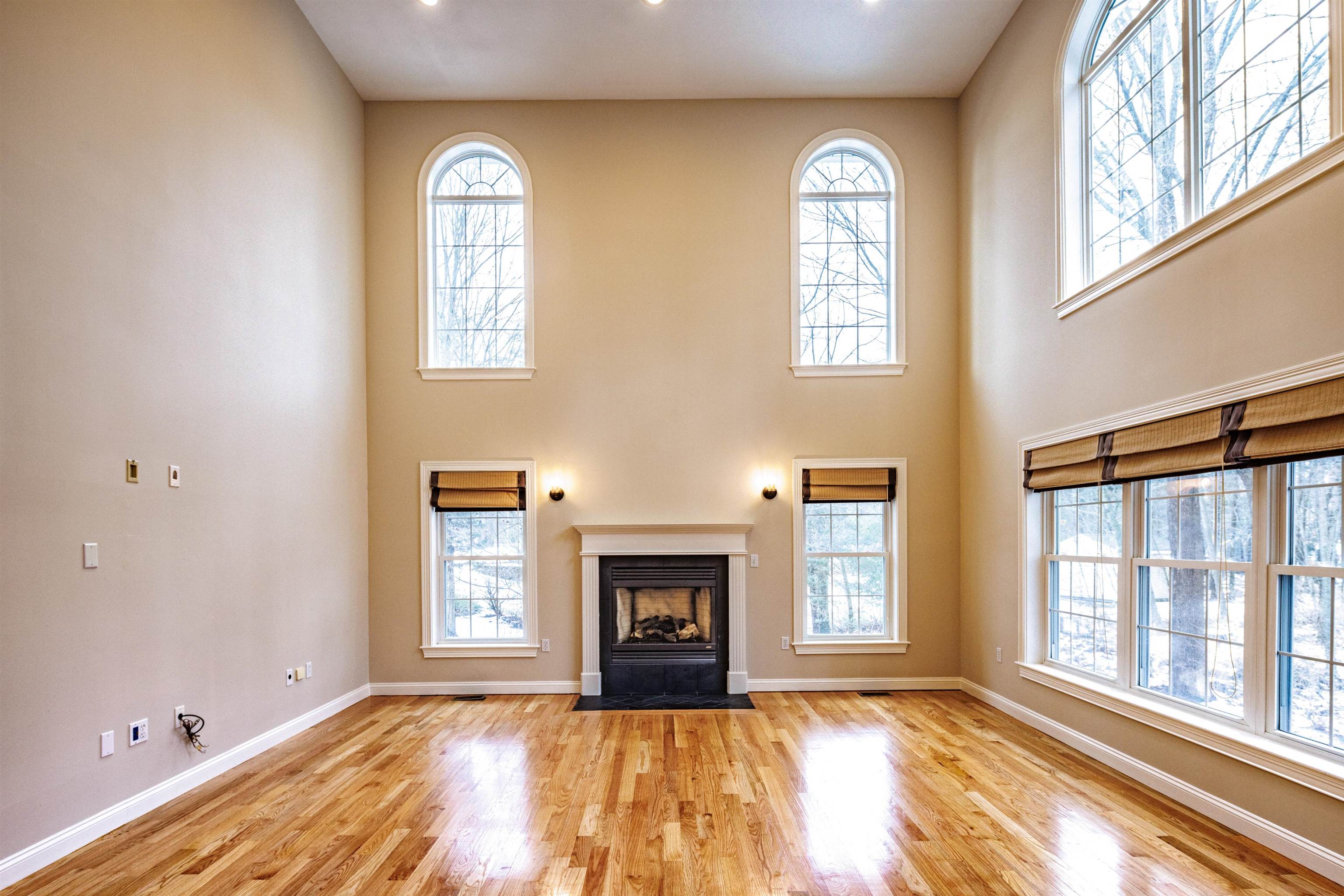 22 Waterloo Circle Dover, NH 03820 - Photo 4 of 39