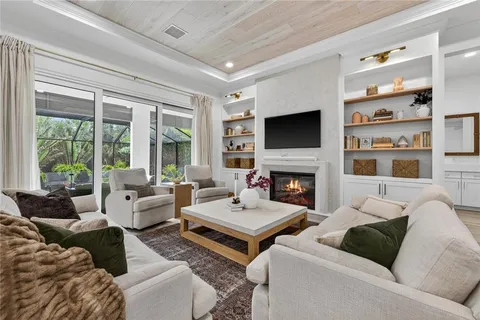 $799,000 | 919 Sea Grape Drive, Ruskin, FL 33570