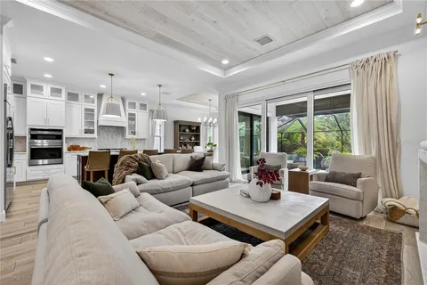 $799,000 | 919 Sea Grape Drive, Ruskin, FL 33570