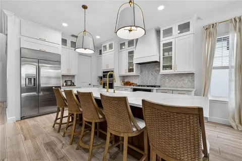 $799,000 | 919 Sea Grape Drive, Ruskin, FL 33570