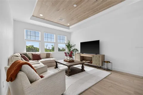 $799,000 | 919 Sea Grape Drive, Ruskin, FL 33570