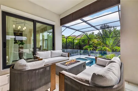 $799,000 | 919 Sea Grape Drive, Ruskin, FL 33570