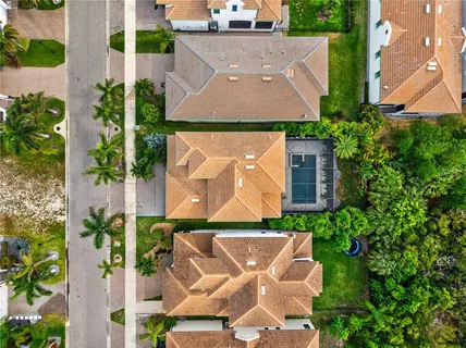 $799,000 | 919 Sea Grape Drive, Ruskin, FL 33570