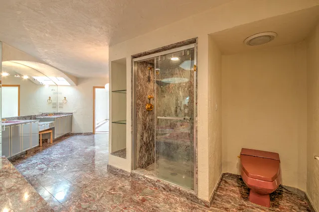 $5,500 | 8170 Lake Ridge Drive, Burr Ridge, IL 60527