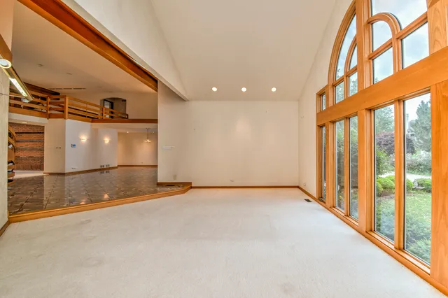 $5,500 | 8170 Lake Ridge Drive, Burr Ridge, IL 60527