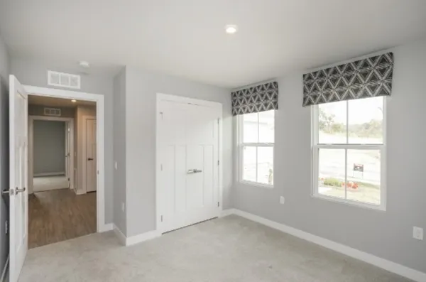 $425,000 | 711 Cottage Drive, Columbia, TN 38401