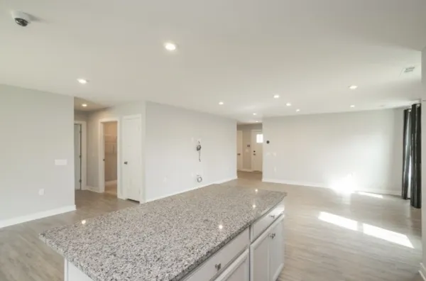 $425,000 | 711 Cottage Drive, Columbia, TN 38401