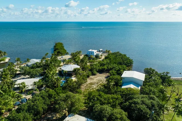 $1,685,000 | 229 Coral Road, Islamorada, FL 33036