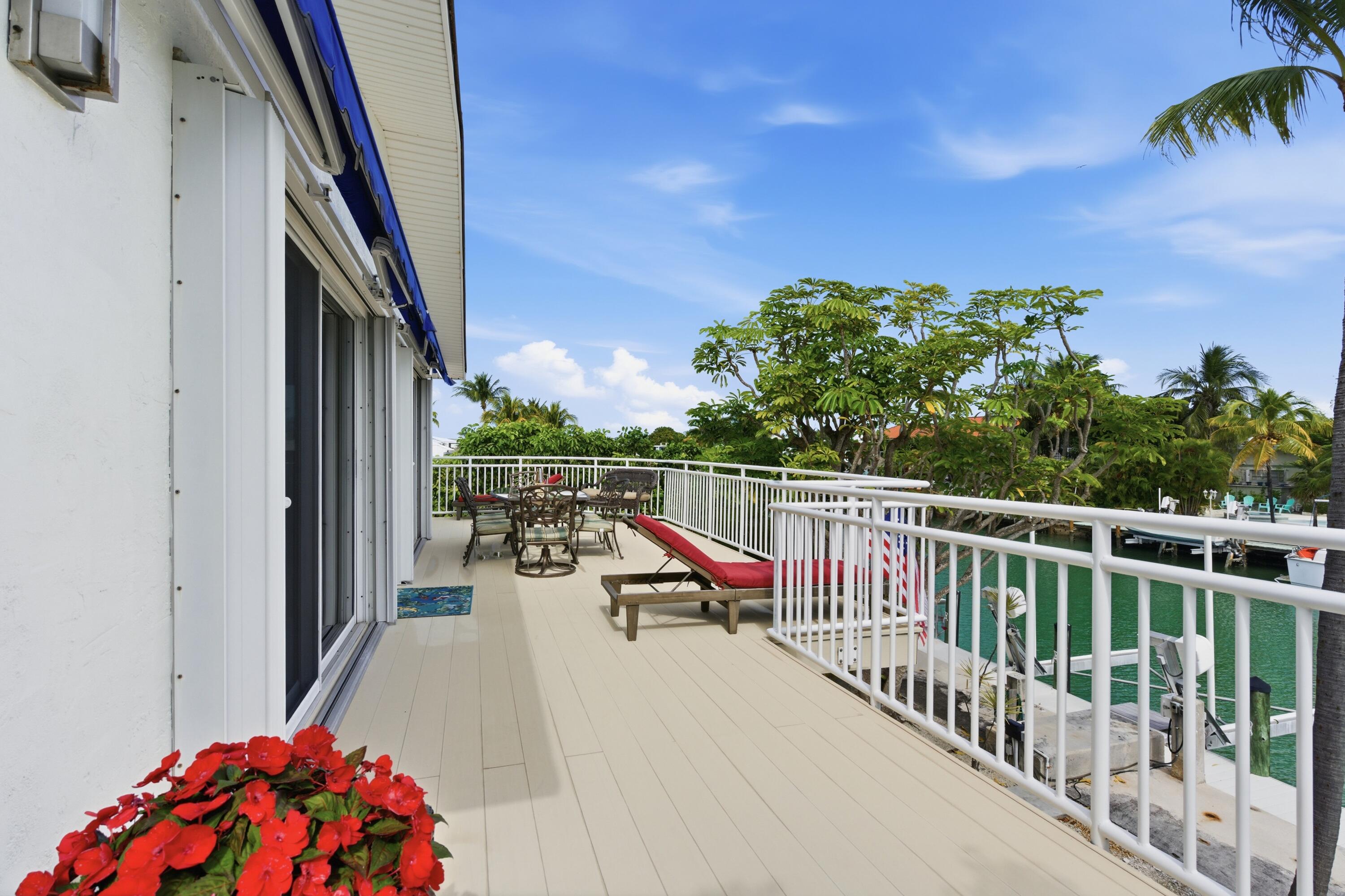 200 5th Street Key Colony Beach, FL 33051 - Photo 7 of 57 IMG_046