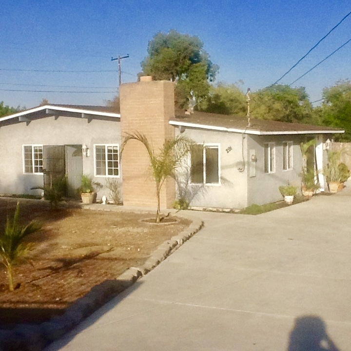 291 Cedar Road Vista, CA 92083 - Photo 1 of 12 Gallery Image 1