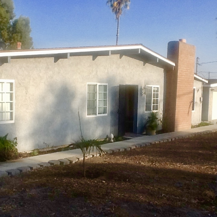291 Cedar Road Vista, CA 92083 - Photo 2 of 12 Gallery Image 2