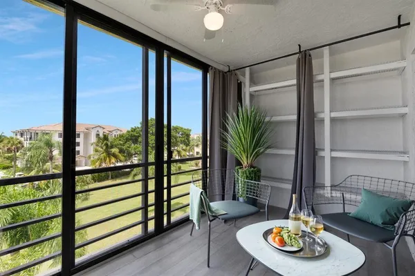 $1,900 | 9355 Southwest 8th Street, Unit 401, Boca Raton, FL 33428