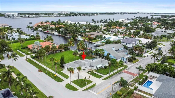 $7,500 | 2412 North Lakeside Drive, Lake Worth Beach, FL 33460