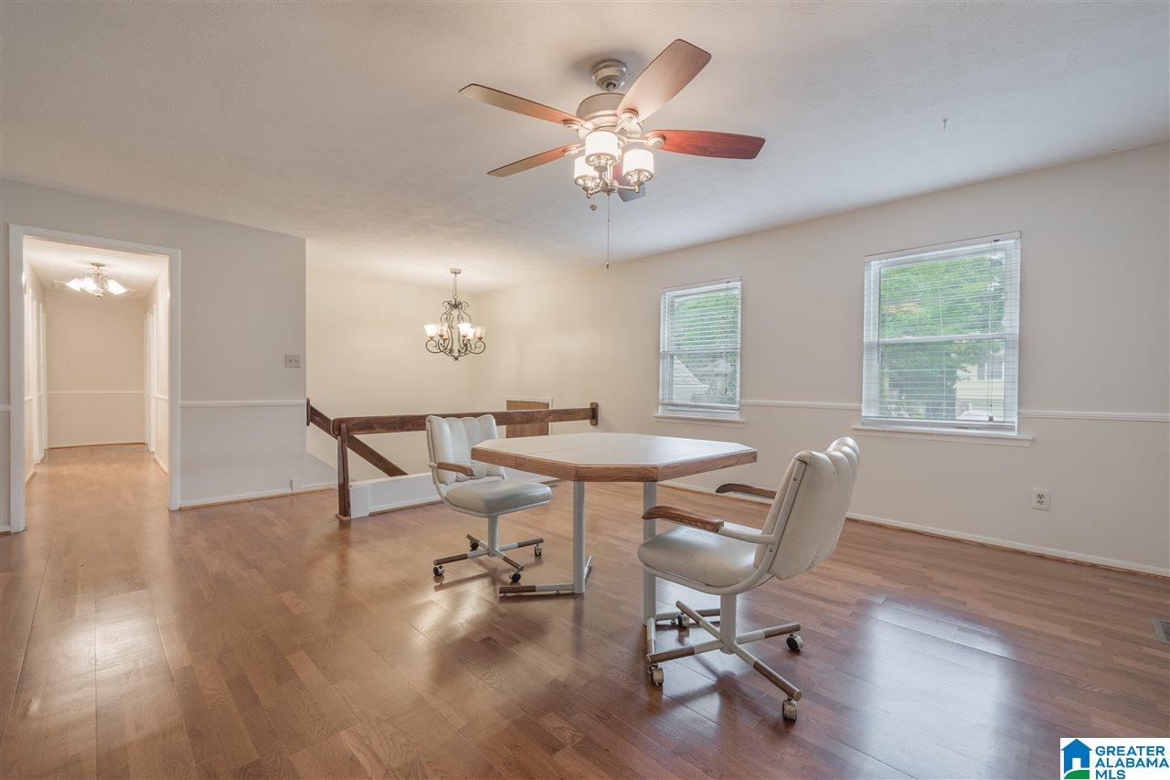 5323 Dixieland Road Birmingham, AL 35210 - Photo 3 of 31