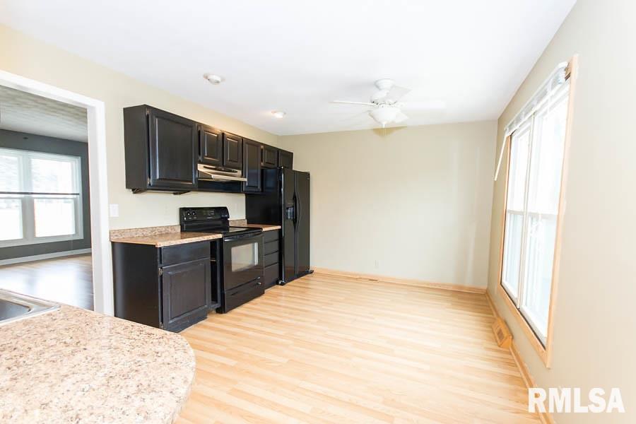 4 Greendale Washington, IL 61571 - Photo 10 of 32 Gallery Image 10