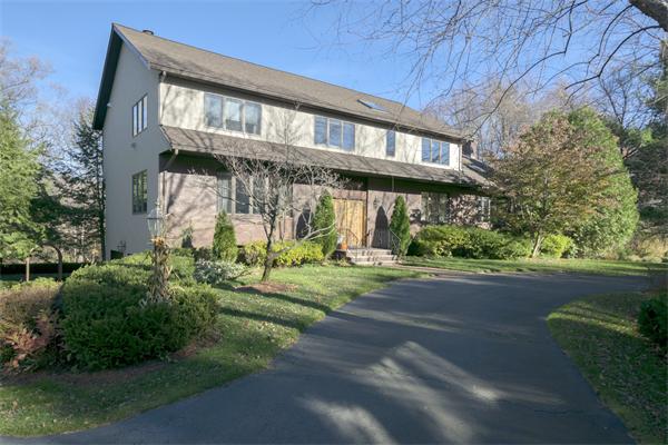 7 Solomon Pierce Road Lexington, MA 02420 - Photo 1 of 30 Gallery Image 1