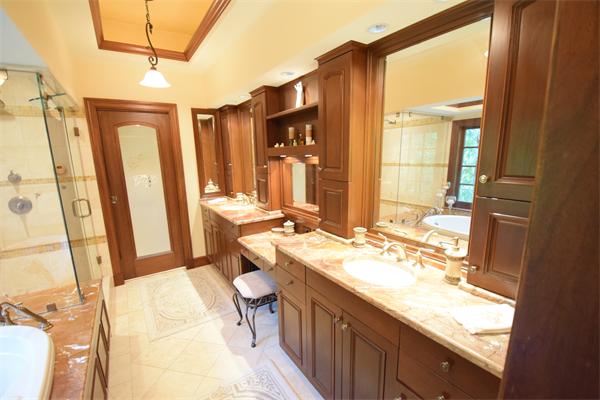 7 Solomon Pierce Road Lexington, MA 02420 - Photo 15 of 30 Gallery Image 15