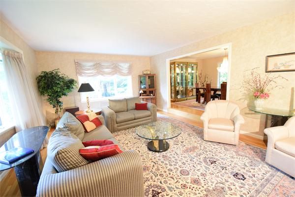7 Solomon Pierce Road Lexington, MA 02420 - Photo 2 of 30 Gallery Image 2