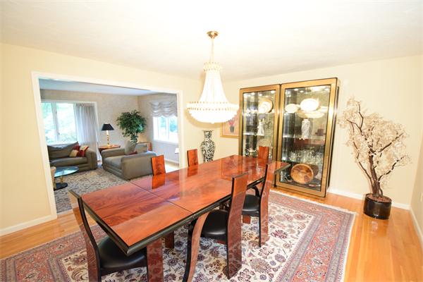 7 Solomon Pierce Road Lexington, MA 02420 - Photo 3 of 30 Gallery Image 3