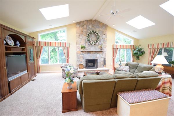 7 Solomon Pierce Road Lexington, MA 02420 - Photo 8 of 30 Gallery Image 8