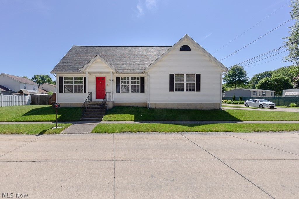 6707 Monroe Lane North Ridgeville, OH 44039 - Photo 2 of 34