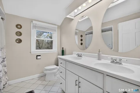 $799,000 | 185 Ingham Hill Road, Old Saybrook, CT 06475