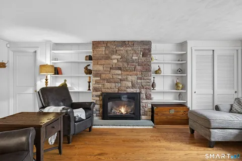 $799,000 | 185 Ingham Hill Road, Old Saybrook, CT 06475