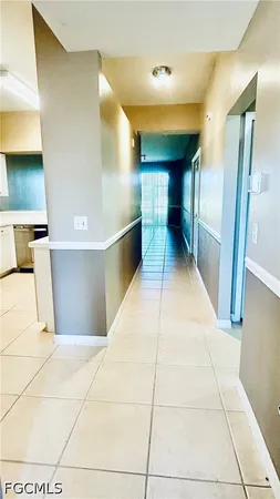 a view of entryway with a rug