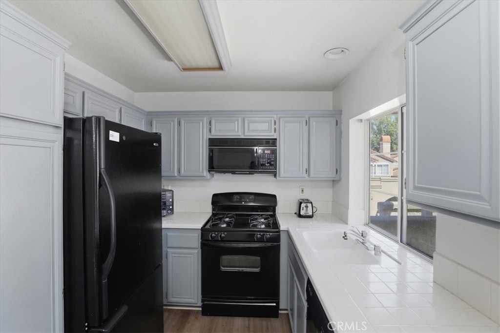 7637 Haven, Unit F Rancho Cucamonga, CA 91730 - Photo 15 of 32