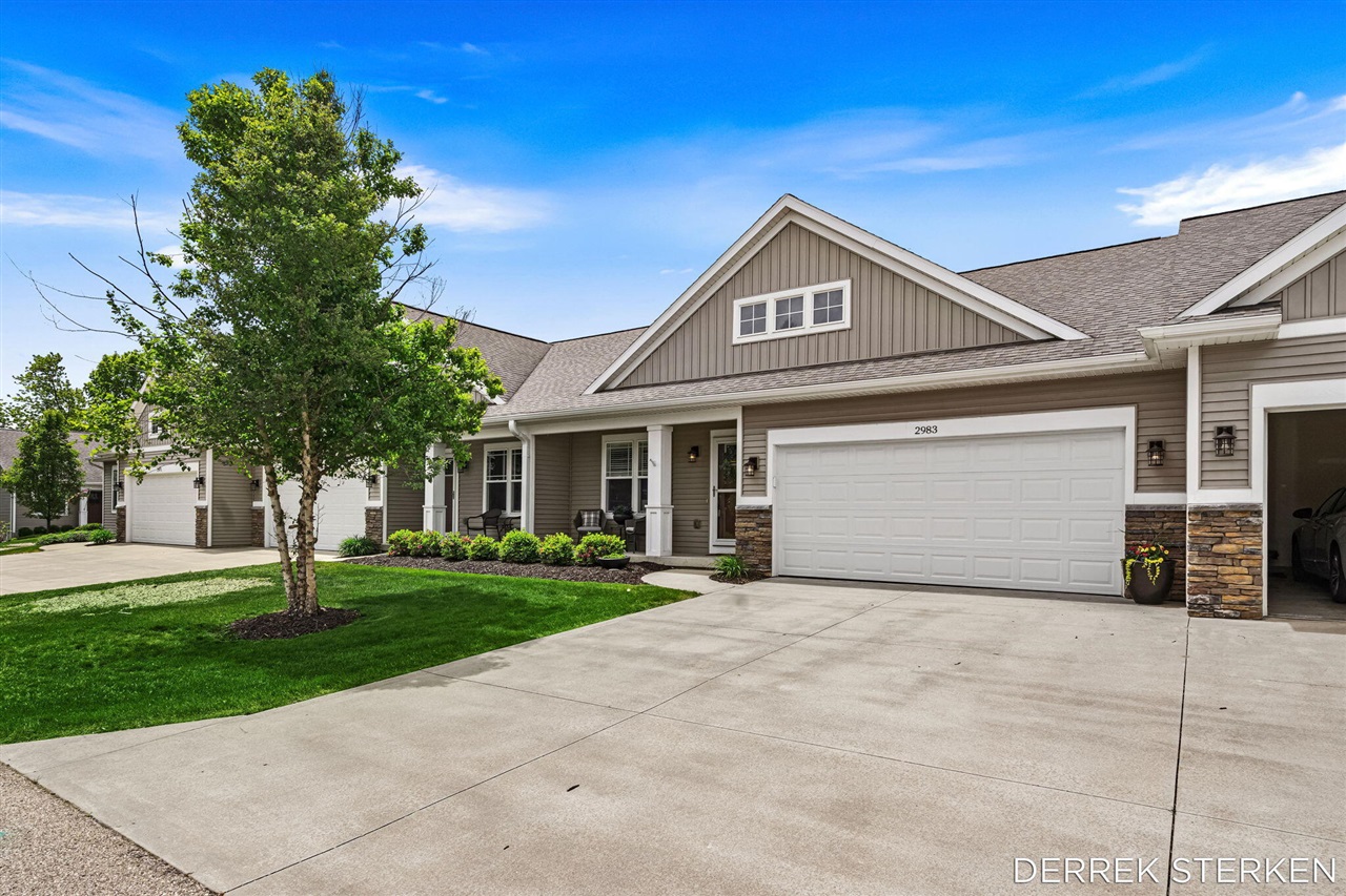 2983 Raspberry Lane Holland, MI 49424 - Photo 1 of 41