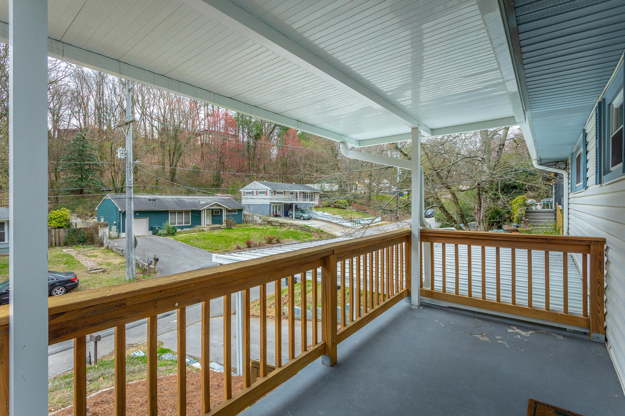 1119 Fernway Road Chattanooga, TN 37405 - Photo 4 of 53 Front Porch
