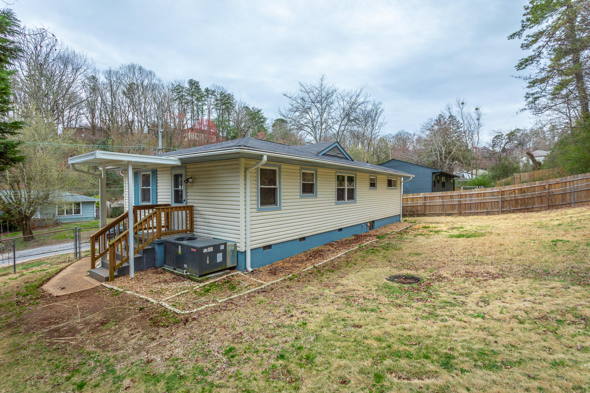 1119 Fernway Road Chattanooga, TN 37405 - Photo 41 of 53 Rear View